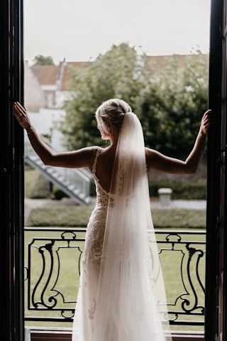 Trouwfoto, gemaakt in het pand van het Zeeuws Archief