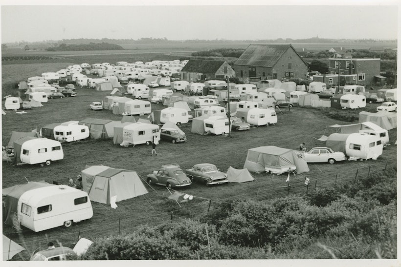 Camping Hoogduin te Cadzand omstreeks 1965. Zeeuws Archief, Fotoarchief J. Torbijn.