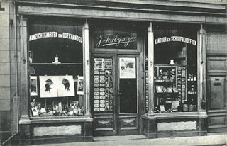 Winkel van Jacob Torbijn in de Ganzepoortstraat te Goes omstreeks 1920. Zeeuws Archief, Fotoarchief J. Torbijn