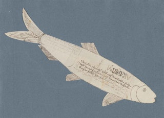 visvorm uitgeknipt uit papier beschreven met zwarte inkt